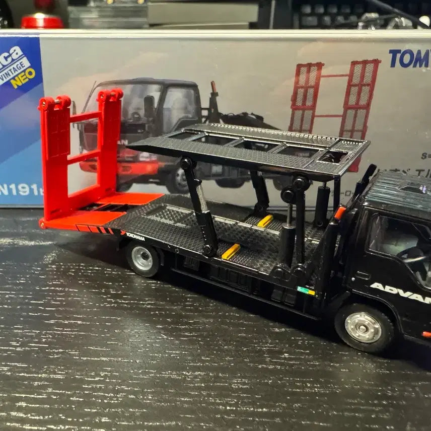 [BUNJANG] Tomica Limited Vintage LV-N191b Isuzu Elf Advan / 토미카 리미티드 빈티지(토리빈) LV-N191b 이스즈 엘프 advan