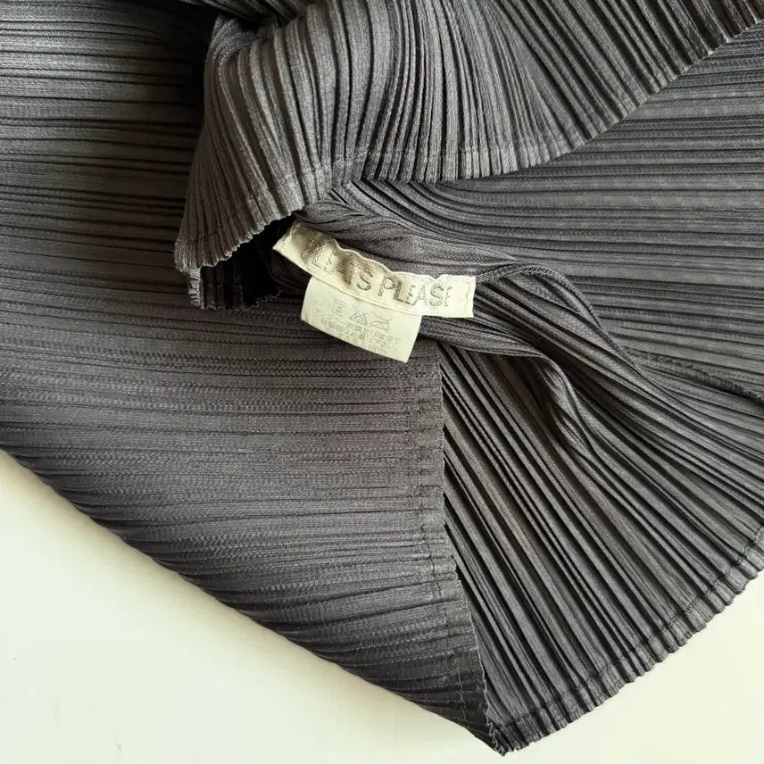 [BUNJANG] Issey Miyake Pleats Please Top / 이세이미야케 Pleats Please / 3