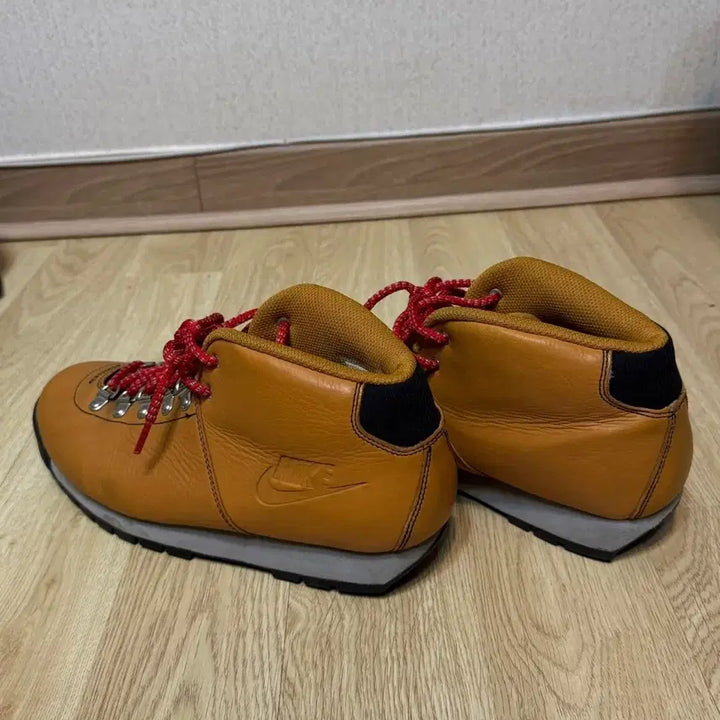 [BUNJANG] Nike Air Magma ND Bronze (280mm) / [280] 나이키 에어 마그마 ND 브론즈