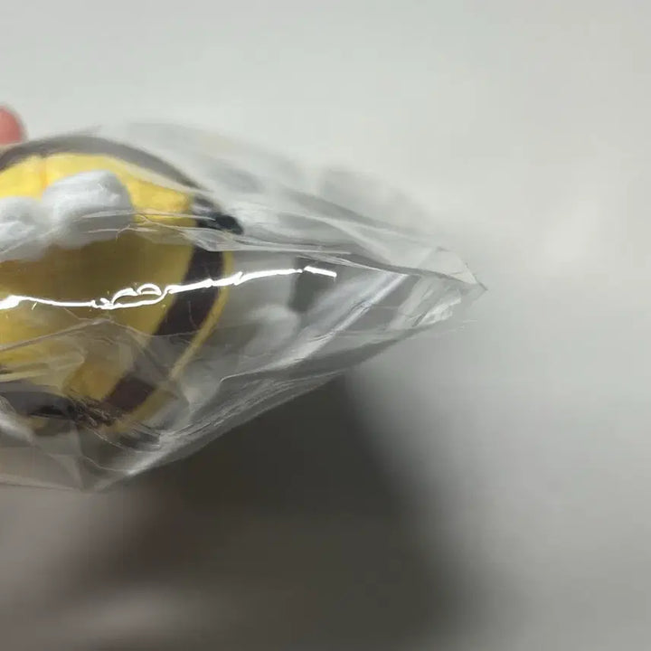 [BUNJANG] GANADI Popup Bee Plush Keychain / 미개봉 미사용 가나디 팝업 키링 꿀벌 인형 키링