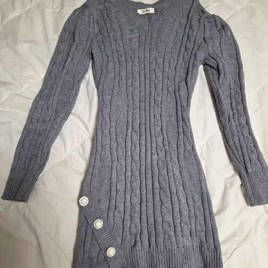 [BUNJANG] Gray Knit Long Dress V-Neck Cable Pattern with Cubic Button Detail / 그레이 니트 원피스