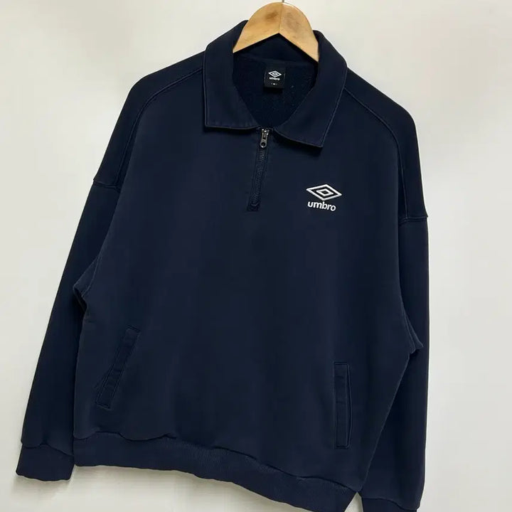 [BUNJANG] Umbro Half-Zip Polo Sweatshirt / [남자-100]엄브로 하프집 폴로 맨투맨 스웨트셔츠