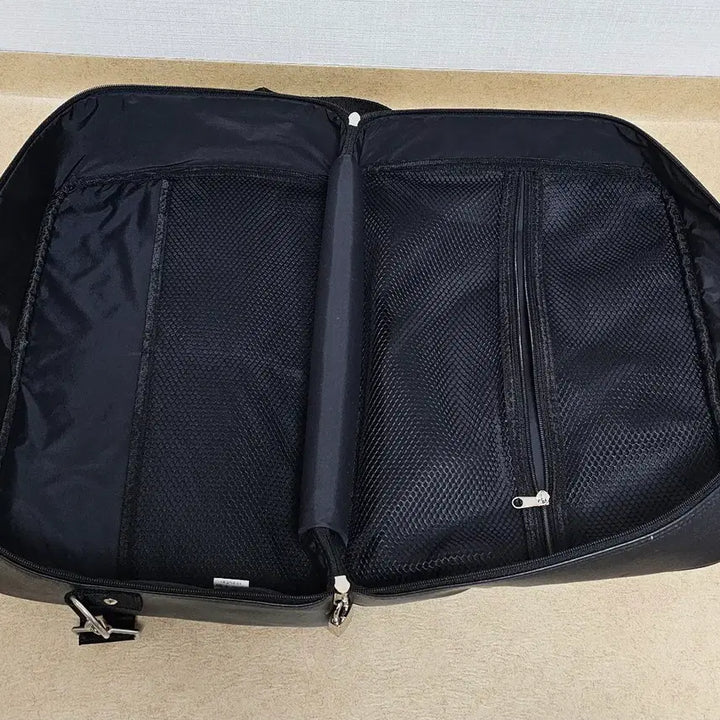 [BUNJANG] Heart Point Black Tote Bag Shoulder Bag / 하트 포인트 블랙 토트백 숄더백