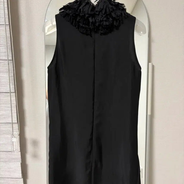 [BUNJANG] Recto Neck Point Blouse / 렉토 넥 포인트 블라우스