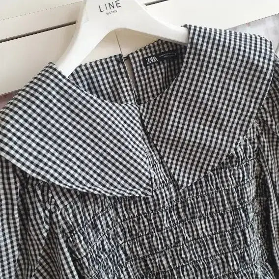 [BUNJANG] Zara Check Shirring Blouse Puff Sleeve / 자라 체크 셔링 블라우스 퍼프소매/55-정66