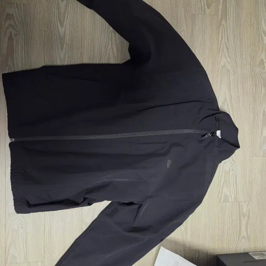 [BUNJANG] Lacoste Windbreaker Jacket Size 4 / 라코스테 바람막이 4사이즈