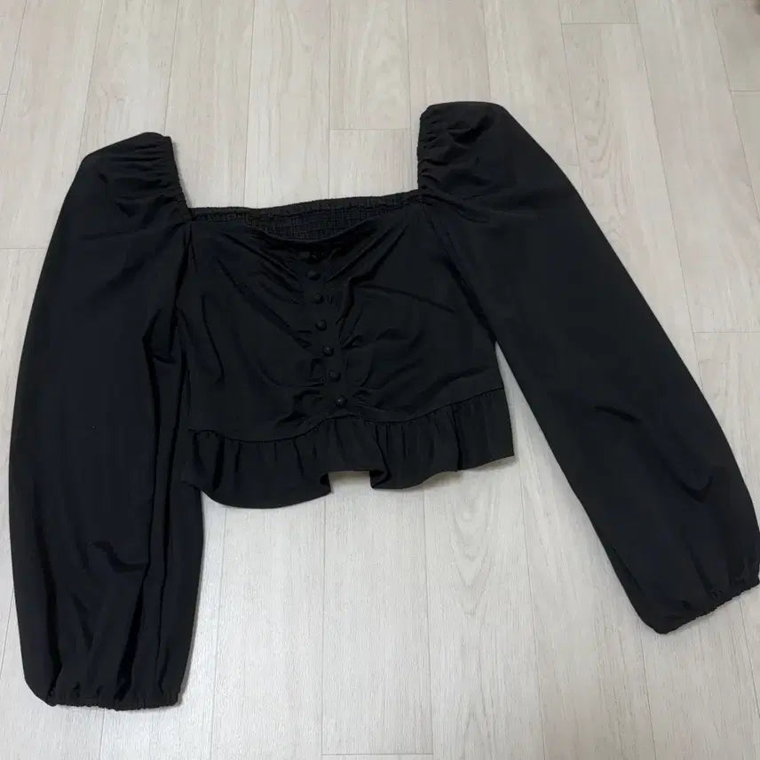 [BUNJANG] Pale Jaded C+S Blouse Black (Old Version) / 페일제이드 c+s 블라우스 블랙 (구버전)