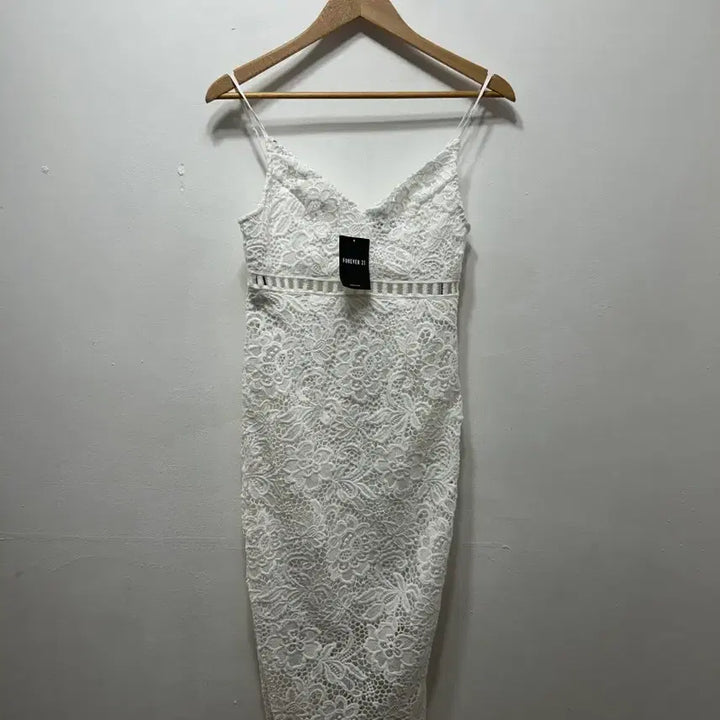 [BUNJANG] Forever 21 White Lace Dress (Size S) / 포에버21 화이트 레이스 원피스 새상품 S