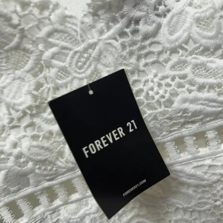 [BUNJANG] Forever 21 White Lace Dress (Size S) / 포에버21 화이트 레이스 원피스 새상품 S