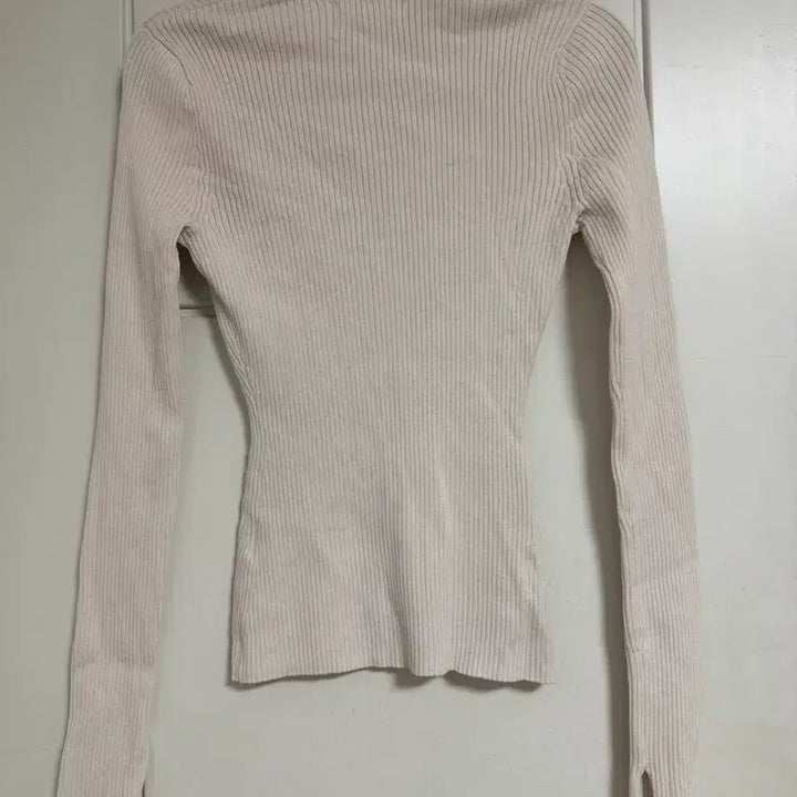 [BUNJANG] H&amp;M Ribbed Slim Fit Knit Beige XS / H&amp;M 골지 슬림핏 니트 / 베이지 / XS