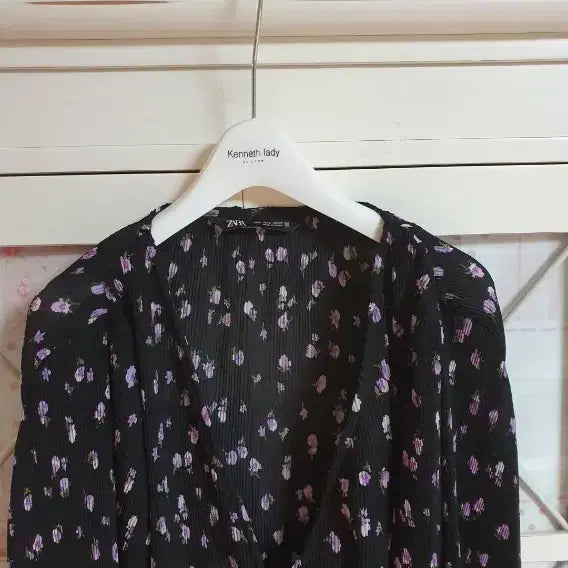 [BUNJANG] Zara Floral Print Blouse / 자라 플라워 프린트  블라우스/55~66