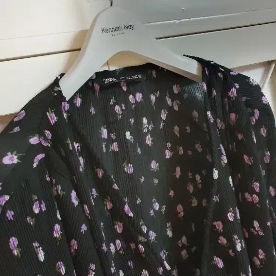 [BUNJANG] Zara Floral Print Blouse / 자라 플라워 프린트  블라우스/55~66