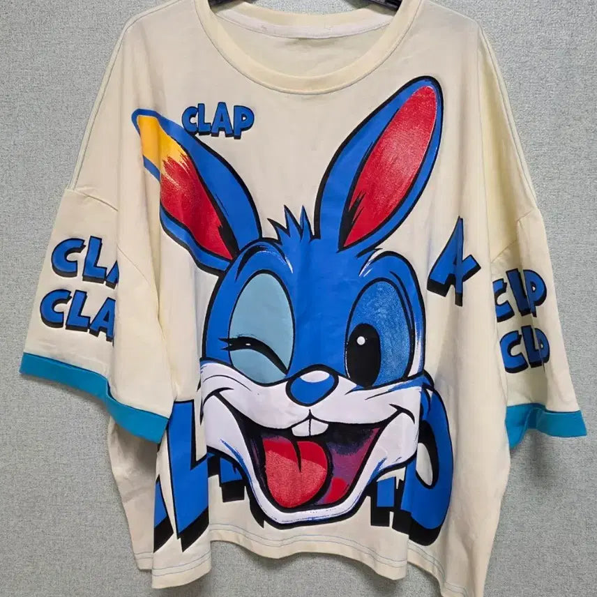 [BUNJANG] Rabbit Character T-Shirt (New) / 토끼 캐릭터 티셔츠 (새상품)