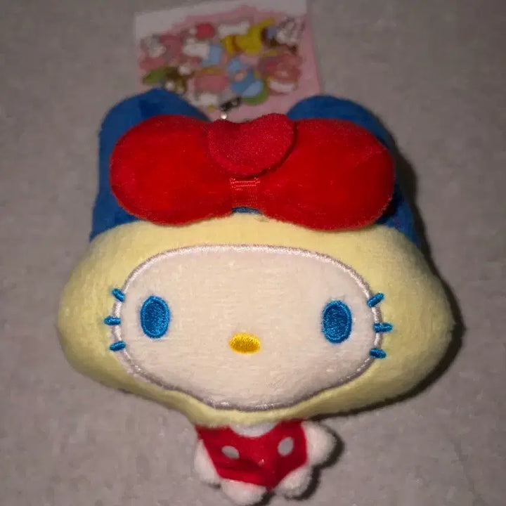 [BUNJANG] Hello Kitty Plush Keychain / 헬로키티 인형 키링 봉제인형