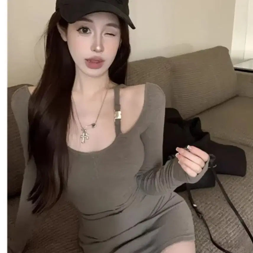 [BUNJANG] Grey Slim Fit Off-Shoulder Mini Dress / 당일발송) 새상품 그레이 슬림핏 오프숄더 미니원피스