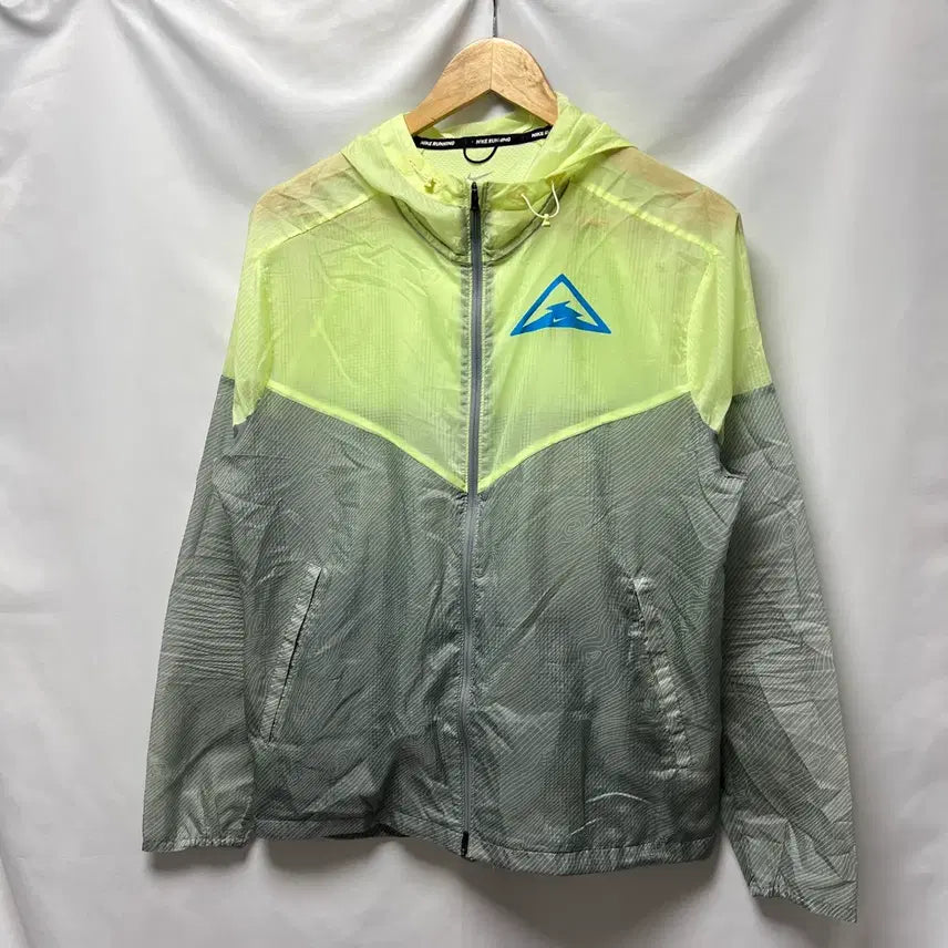[BUNJANG] Nike Trail Swoosh Windrunner Running Jacket (M) / [정품/M] 나이키 트레일 스우시 윈드러너 런닝 바람막이