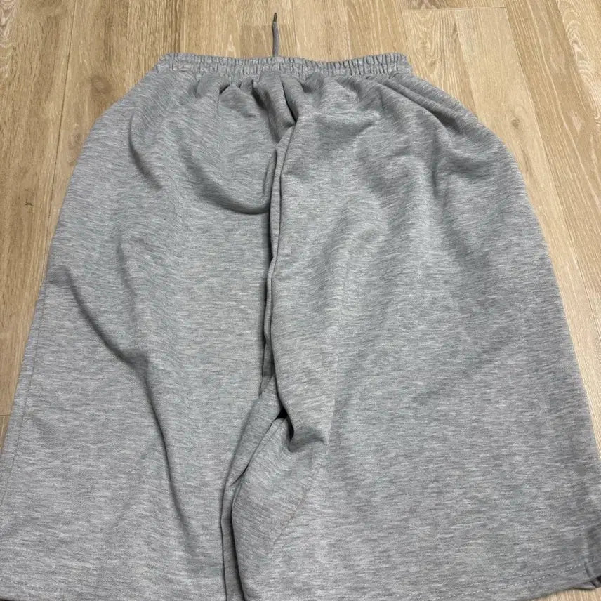[BUNJANG] Gray Cotton Bermuda Shorts / 회색 버뮤다