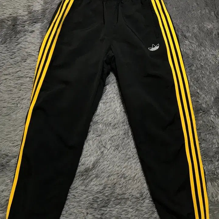 [BUNJANG] Adidas Woven Pants / [[28-30인치, A급, 공용] 아디다스(ADIDAS) 우븐팬츠p145