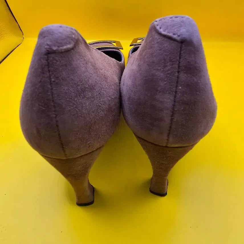 [BUNJANG] Elizabeth Stuart Suede Pumps / 엘리자베스 스튜어트 스웨이드 펌프스 240