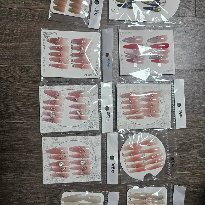 [BUNJANG] Nail Tips Set (S-M) - Various Designs with Glitter &amp; Charms / 네일팁 일괄판매 s~m 쿨거부탁두려용