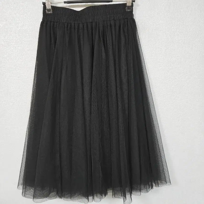 [BUNJANG] Black Tulle Midi Skirt / 블랙 튤 미디스커트 55~66