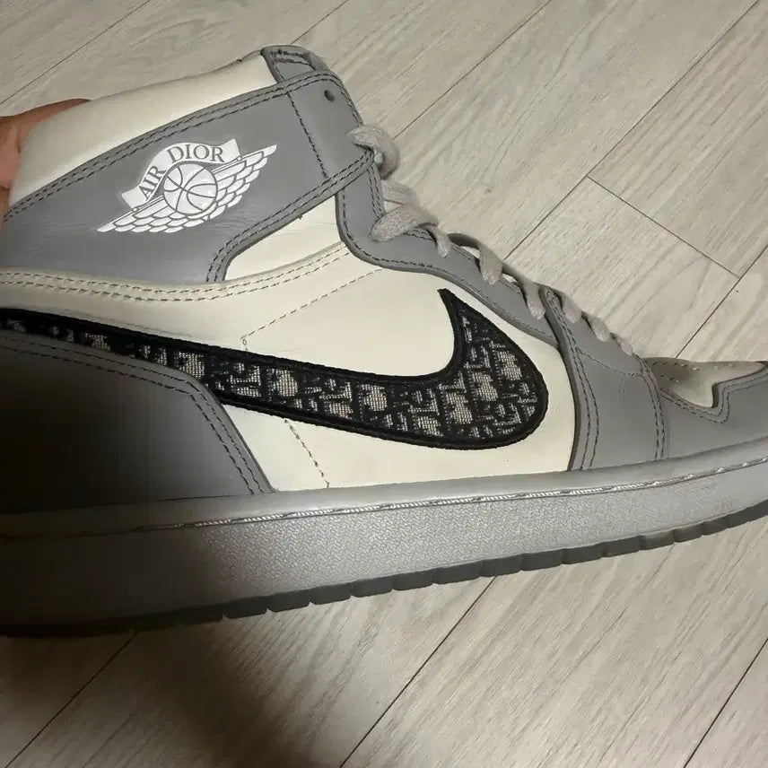 [BUNJANG] Dior x Air Jordan Sneakers / 디올 조던 275ㄹㅍ