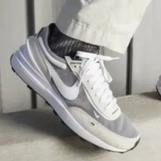 [BUNJANG] Nike Air Force 1 Sneakers (Size 255) / 나이키운동화 255