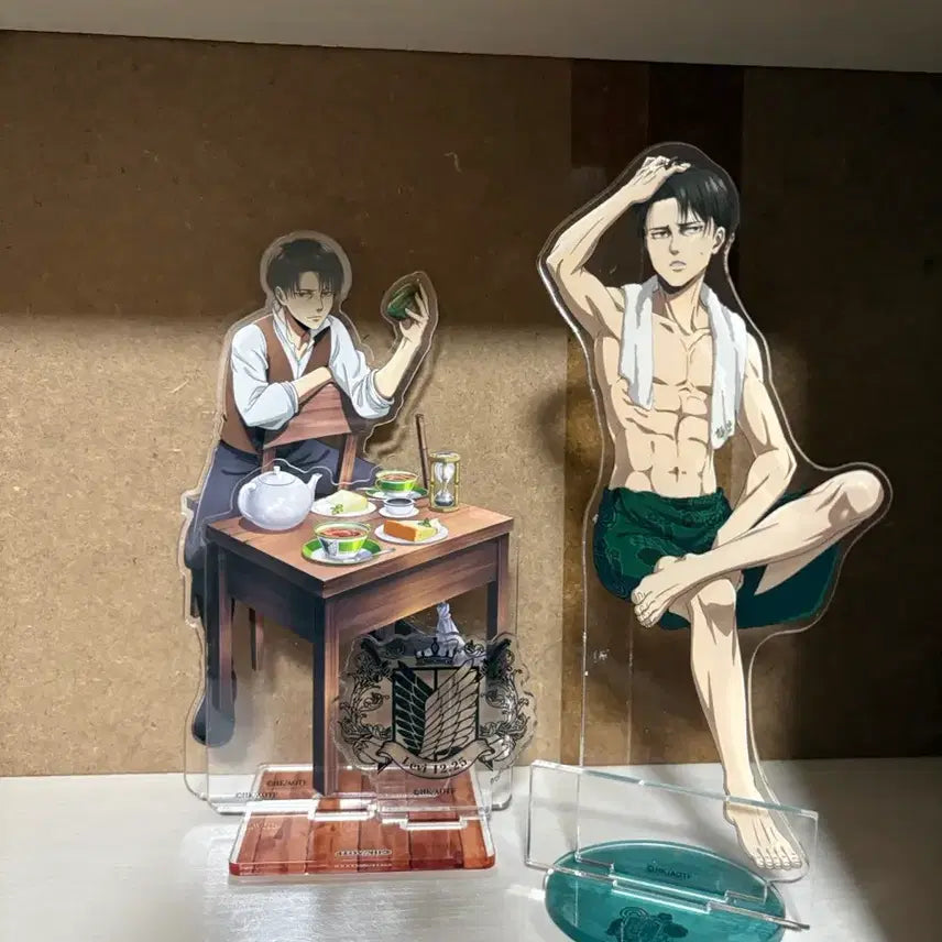 [BUNJANG] Attack on Titan Levi Ackerman Acrylic Standee Bundle Set / 일괄) 진격의거인 리바이 아커만 아크릴 스탠드 진격거 피규어