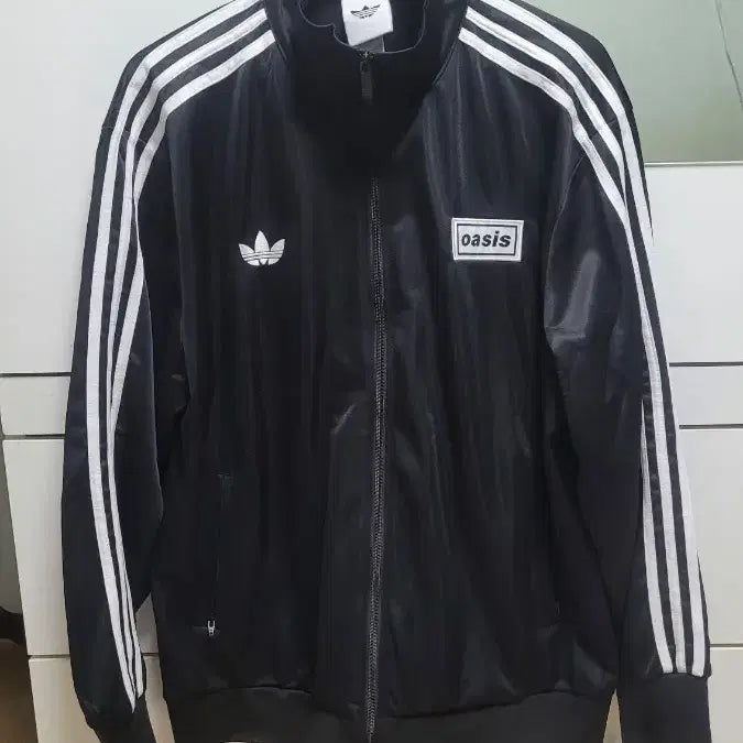 [BUNJANG] Adidas Oasis Collaboration Track Top (US L) / 오아시스 트랙탑 교환, 판매 / (US L) > (US M, KR L)