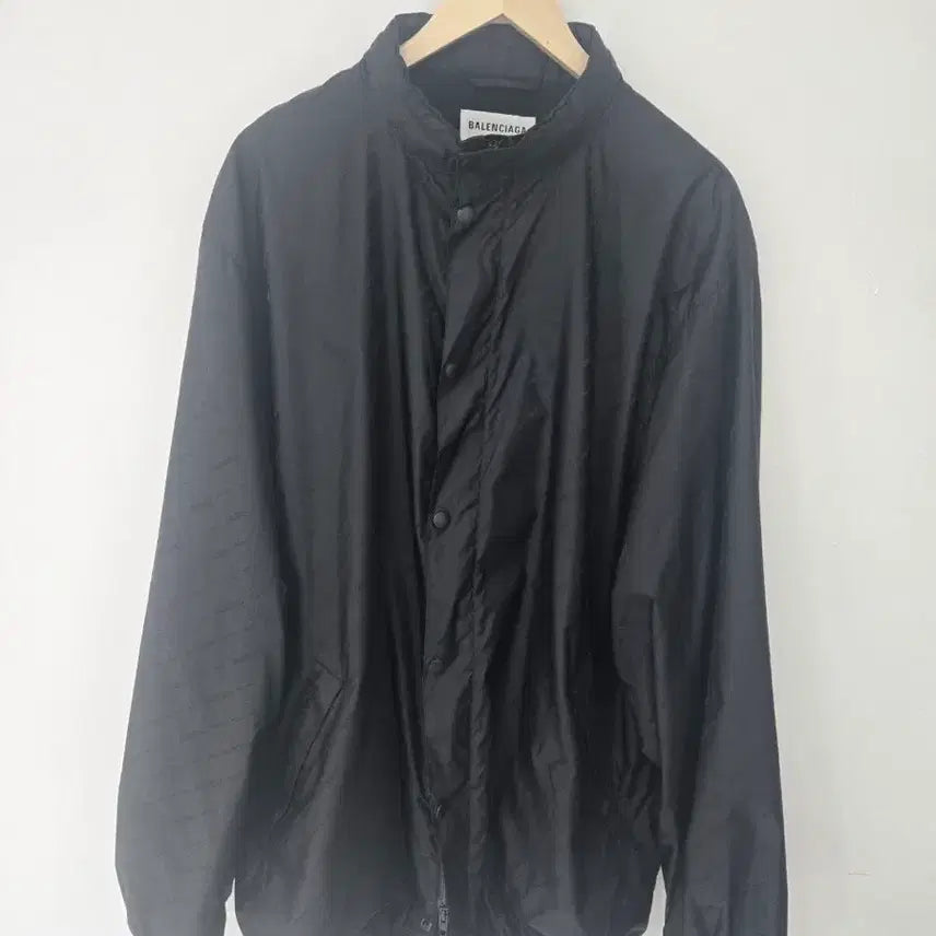 [BUNJANG] Balenciaga Pattern Logo Oversized Windbreaker XS / 발렌시아가 바람막이 패턴로고 오버핏 XS