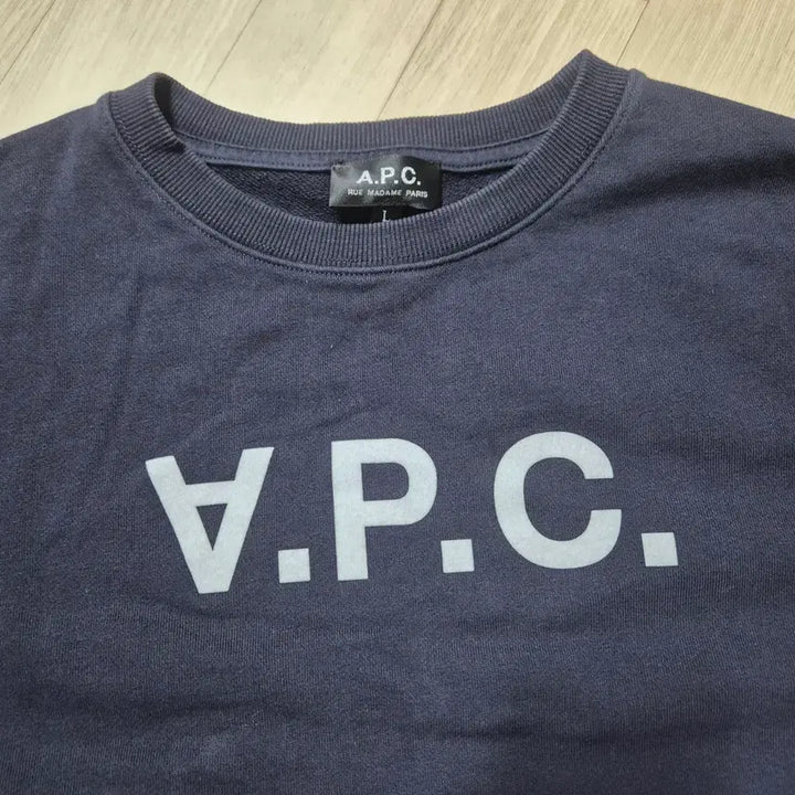 [BUNJANG] A.P.C. Logo Sweatshirt Navy / A.P.C.아페쎄 로고 맨투맨 네이비