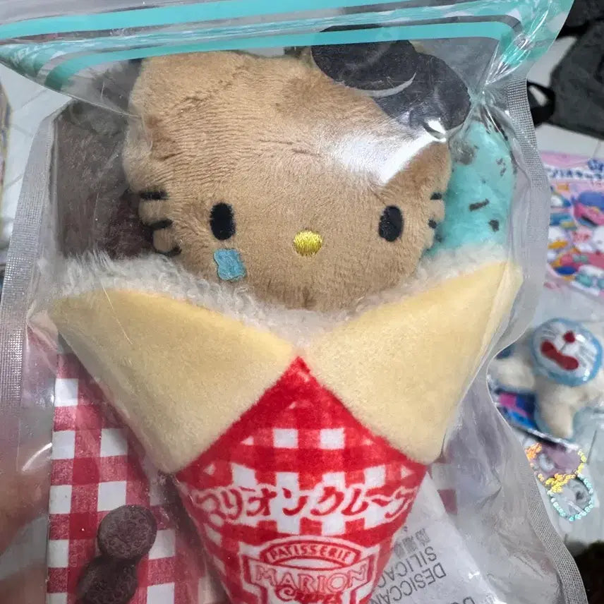 [BUNJANG] Lawson Collaboration Kitty Doll / 키티 로손