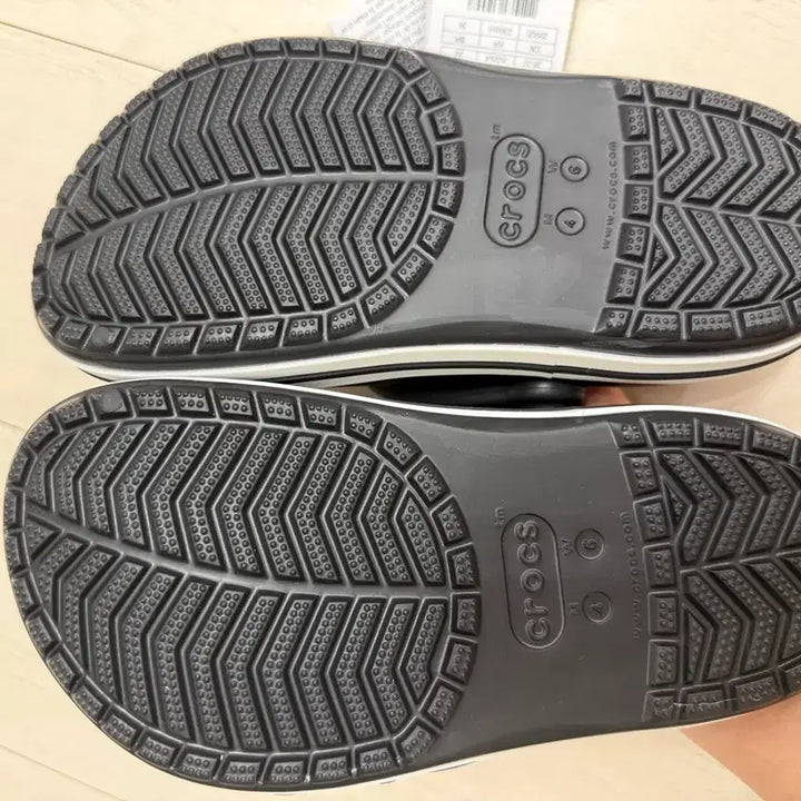 [BUNJANG] Crocs BayaBand Black Shoes (230) / 크록스 바야밴드 블랙 230 새상품