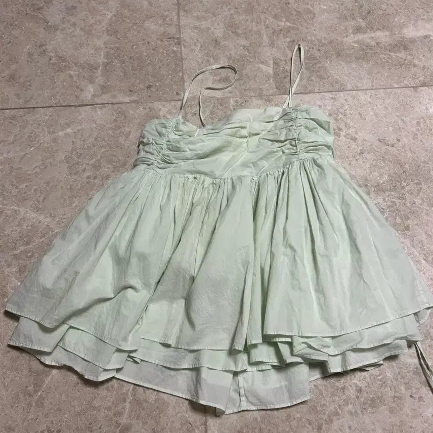 [BUNJANG] TheBarnet Mint Crepe Sleeveless Top / 더바넷 민트 크레페 슬리브리스 탑