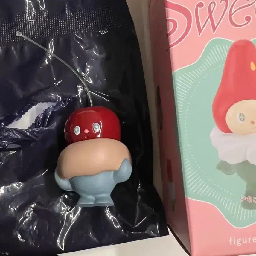 [BUNJANG] Boiboi Sweets Figure Cherry / Boiboi 스위츠 피규어 가챠 보이보이 체리