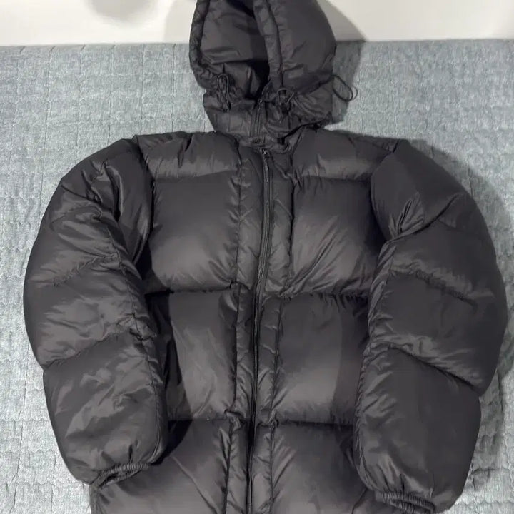 [BUNJANG] Numare Padded Jacket M / 누마레 ee 패딩 m