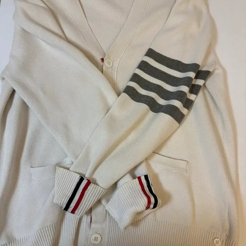 [BUNJANG] Thom Browne White Cardigan Size 3 / 톰브라운 화이트 가디건 3사이즈