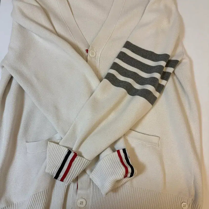 [BUNJANG] Thom Browne White Cardigan Size 3 / 톰브라운 화이트 가디건 3사이즈