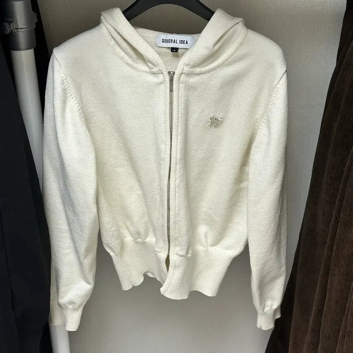 [BUNJANG] General Idea Ivory Hooded Zip-up Cardigan / 제너럴아이디어 아이보리 후드 집업 가디건