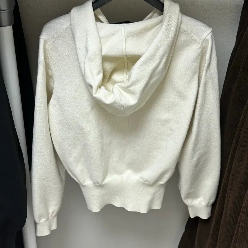 [BUNJANG] General Idea Ivory Hooded Zip-up Cardigan / 제너럴아이디어 아이보리 후드 집업 가디건