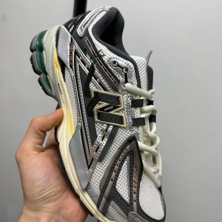 [BUNJANG] New Balance 1906R Sneakers Silver Black / 뉴발란스 1906R 운동화 실버 블랙