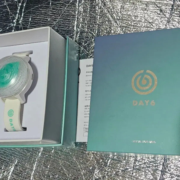 [BUNJANG] Day6 Lightstick Made:WATCH1 / Day6 데이식스 라이트밴드 마데워치1 최저가 팝니다!