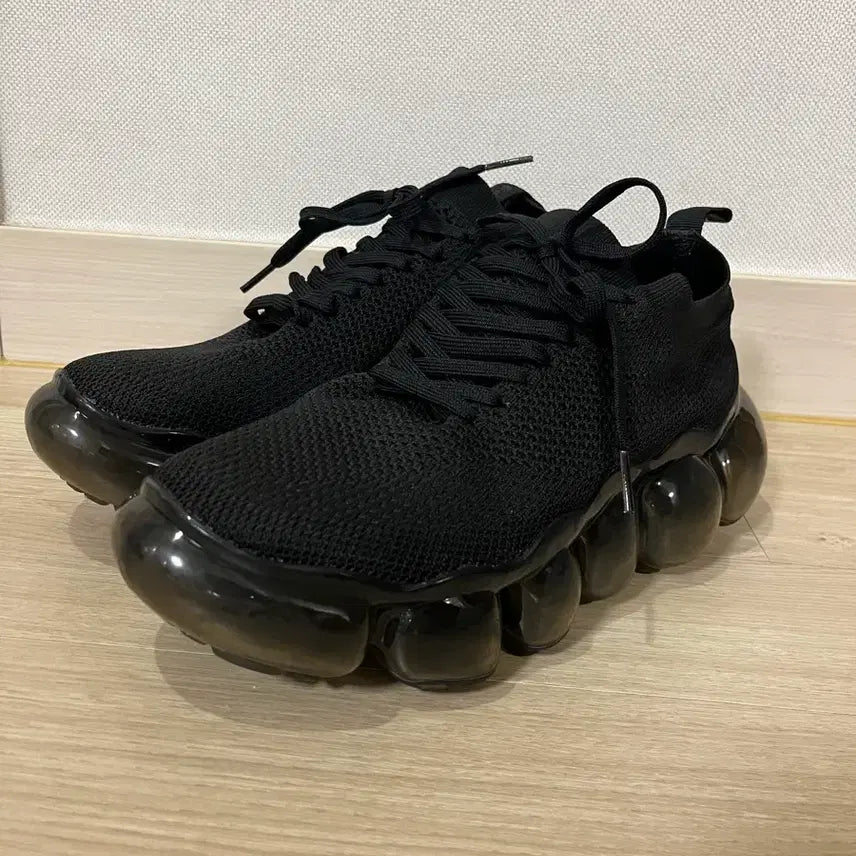 [BUNJANG] Grounds Black 250 Sneakers / 그라운즈 grounds 블랙 250