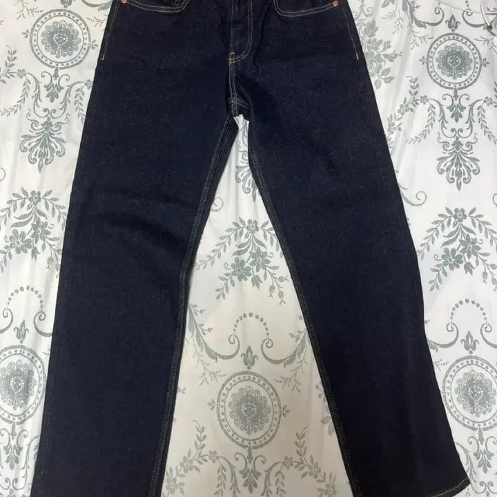 [SOLD OUT] H&amp;M 남성 블랙 데님 팬츠