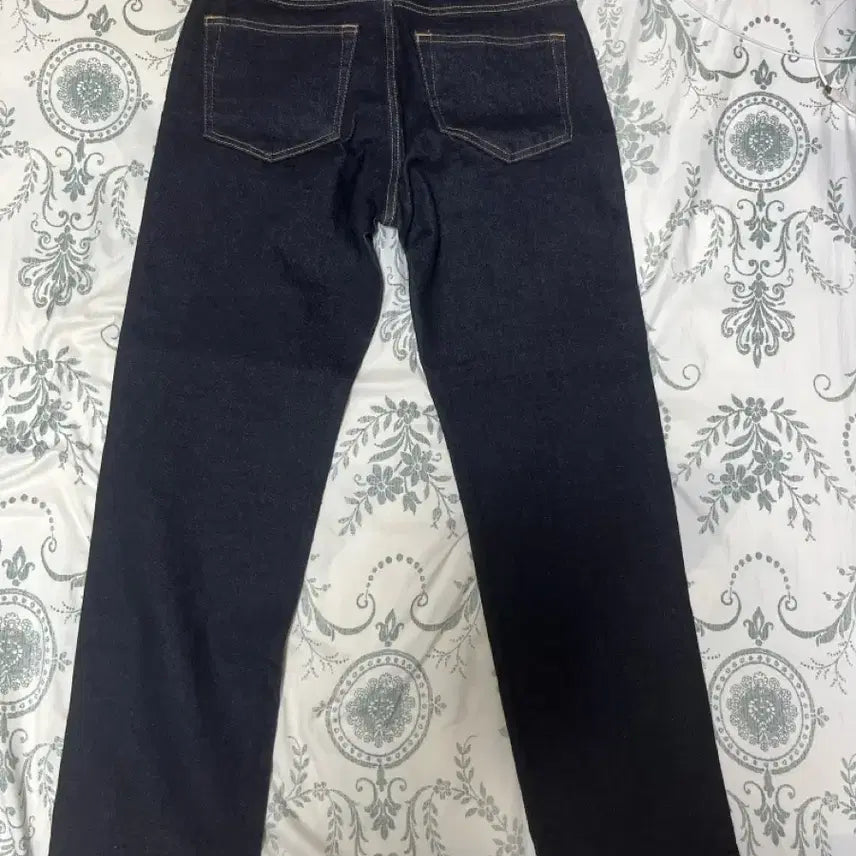 [SOLD OUT] H&amp;M 남성 블랙 데님 팬츠