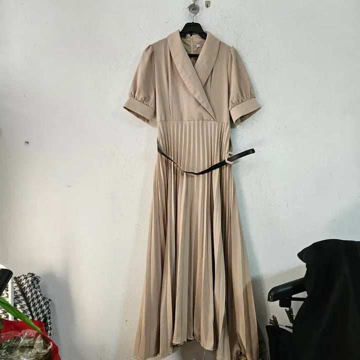 [BUNJANG] Beige Pleated Long Dress Belt Set / 베이지색 플리츠 롱 원피스 벨트 세트