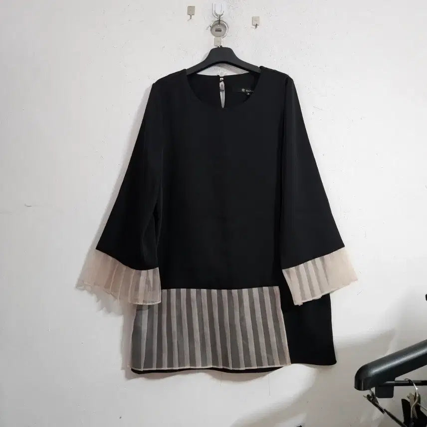 [BUNJANG] Black Chiffon Blouse Size 77 / 블랙 시폰 블라우스 77사이즈