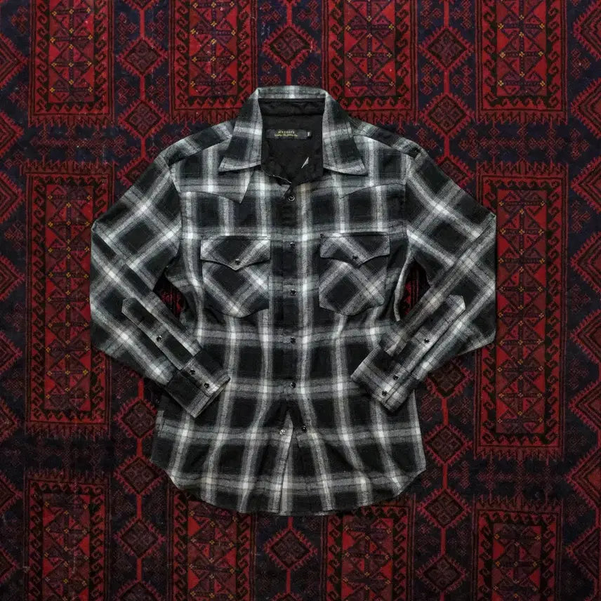 [SOLD OUT] 버드노트 옴브레셔츠 블랙