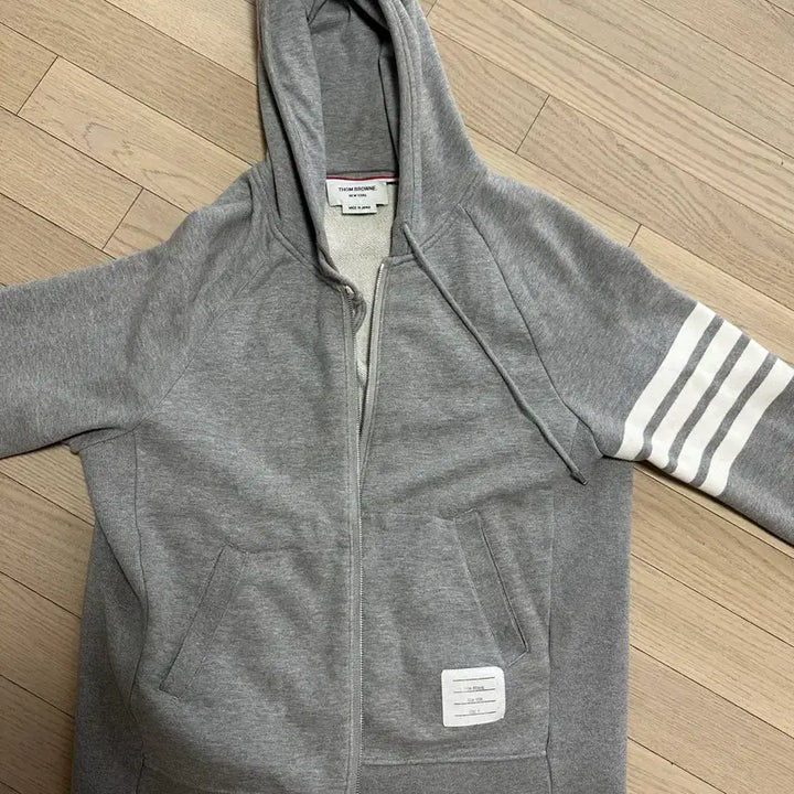 [BUNJANG] Thom Browne Grey Zip-Up Training Set / 톰브라운 그레이 색상 집업 트레이닝 세트