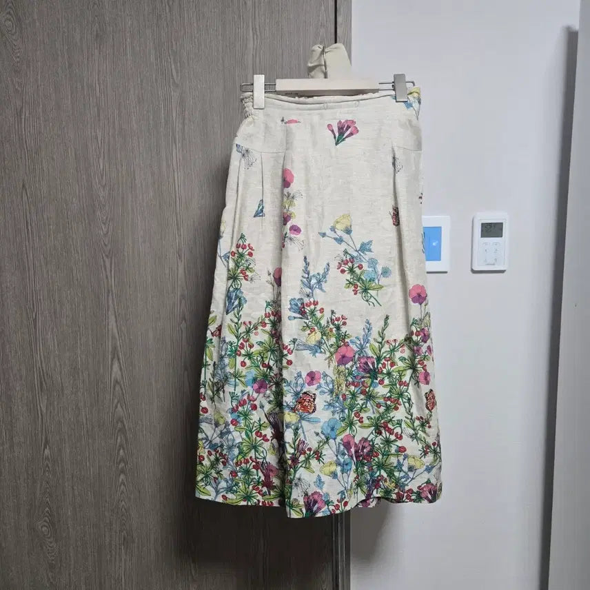 [BUNJANG] Bicolique Flower Pattern Linen Midi Skirt / 비꼴리끄 플라워 패턴 린넨 미디 스커트